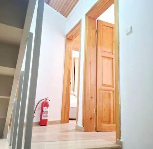 Detached Greek House In The Hearth Of Bazaar * Cesme